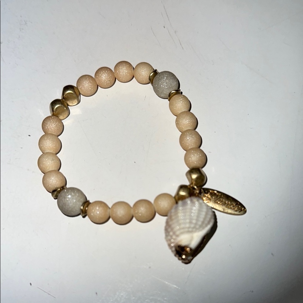 PLUNDER DESIGNS Elegant Gold and Cream Beaded SHELL Bracelet